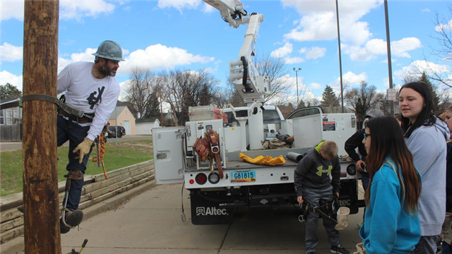 Energy conference comes to Hagen Jr. High  - image